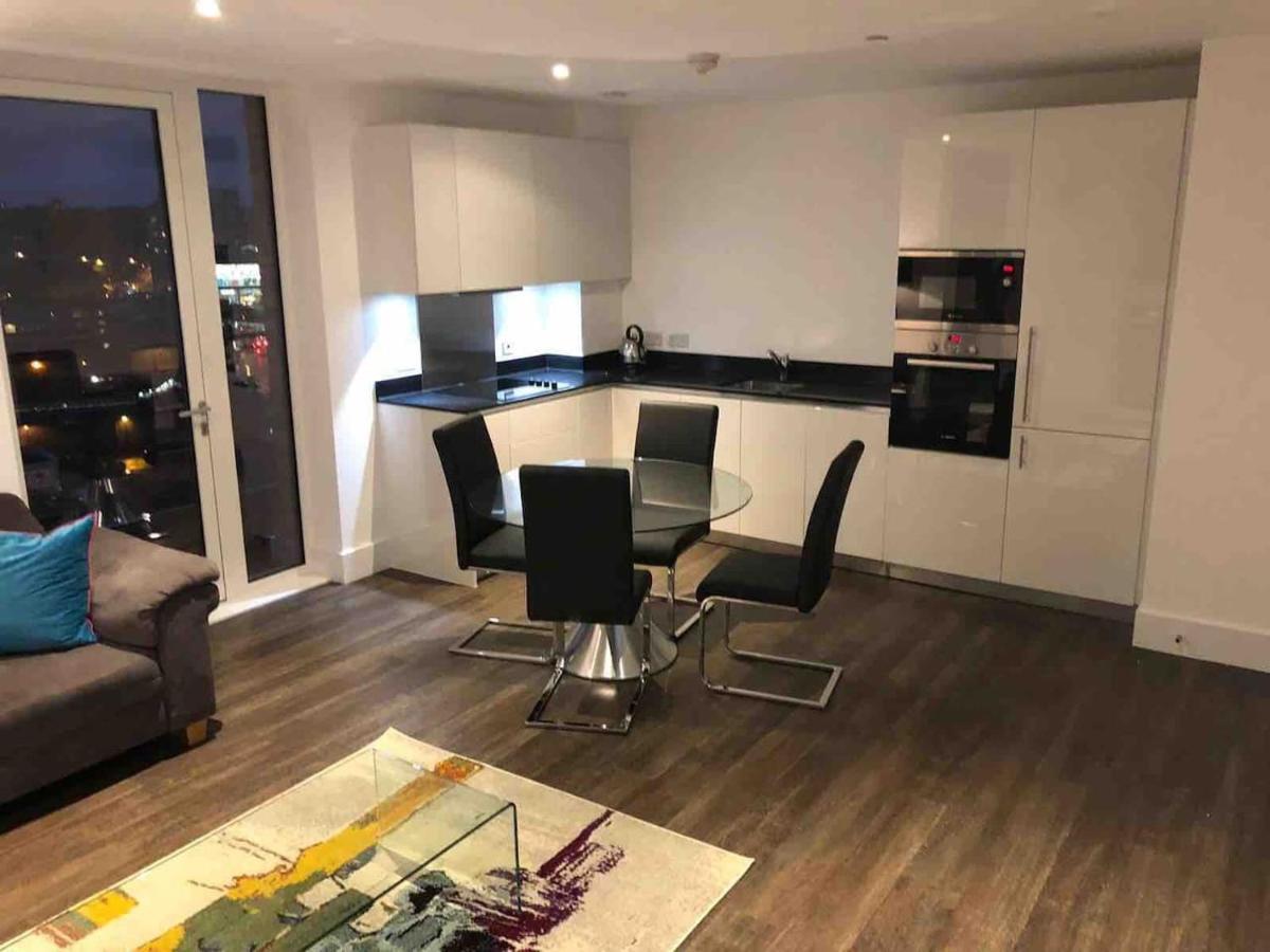 High View Two Bedroom Apartment In Woolwich London Exterior foto